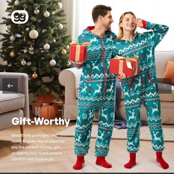giggling get up Other - NWOT Giggling Get Up Green Reindeer Pajamas